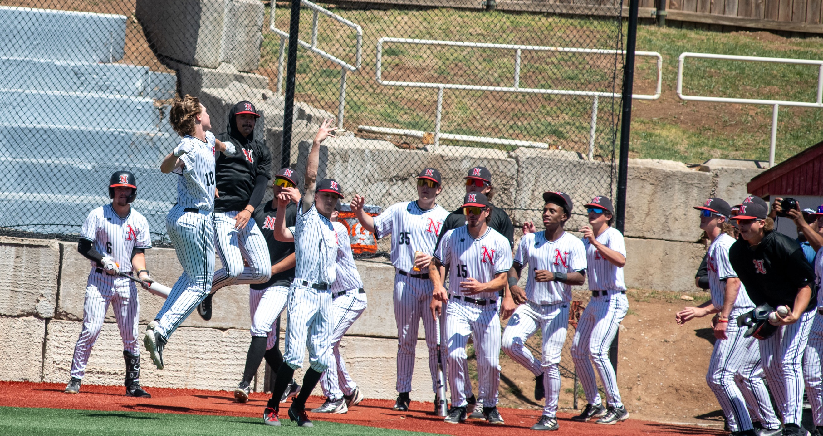 Estep tosses gem in win over #15 Western