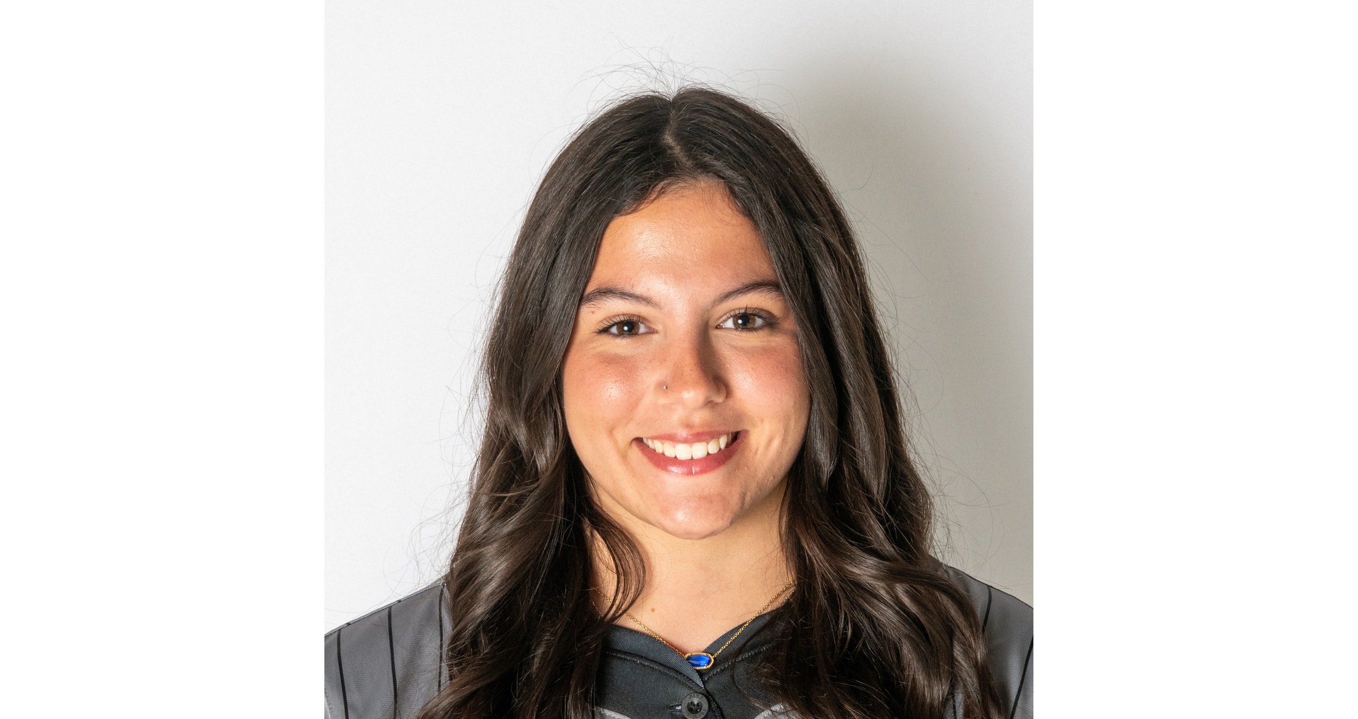 Carly De Leon