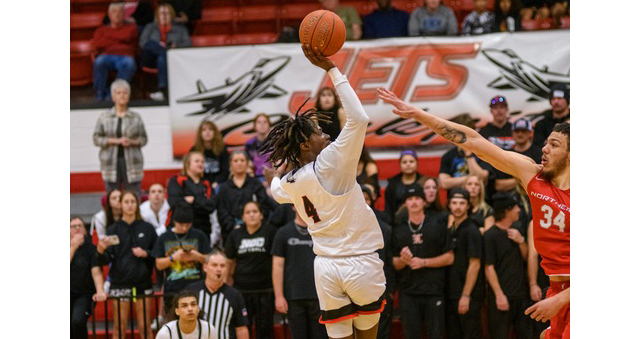 Jaylon Jackson-Curvey