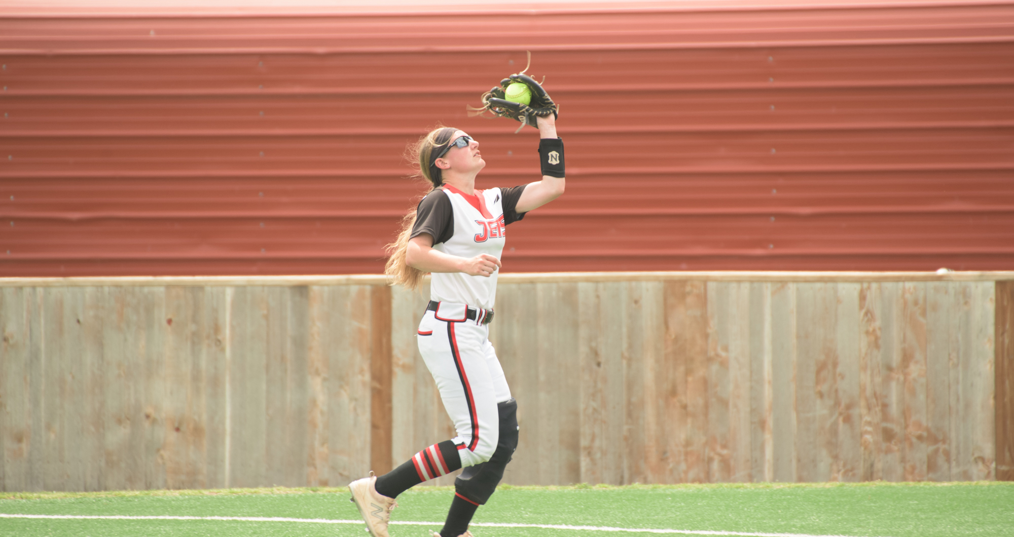 Jets drop two to Western