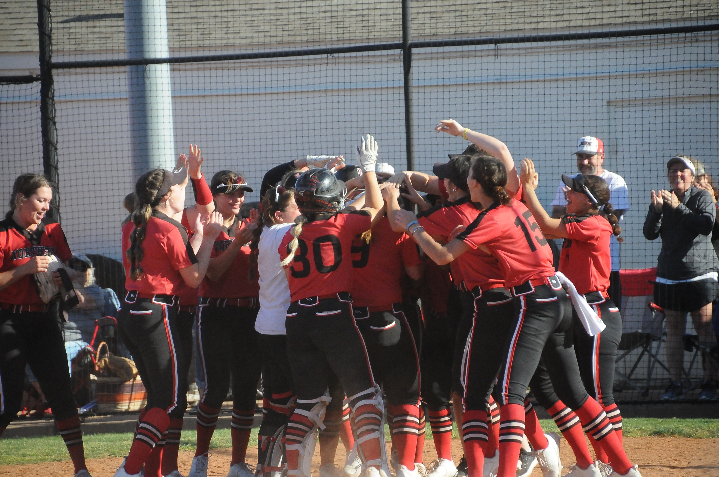 Jets walk-off the Cowgirls in district tournament