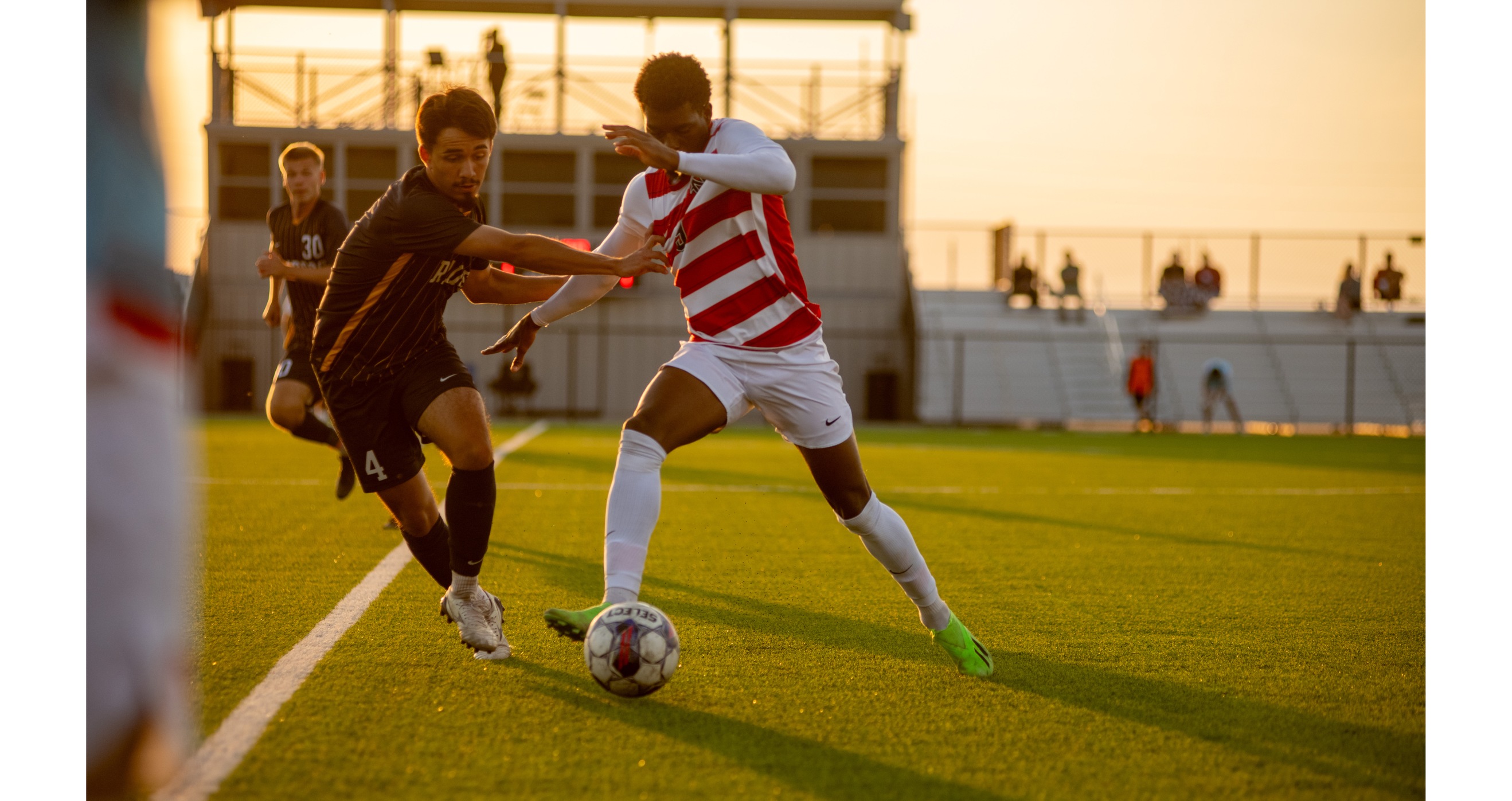 Jets, Bucks fight to 3-3 draw
